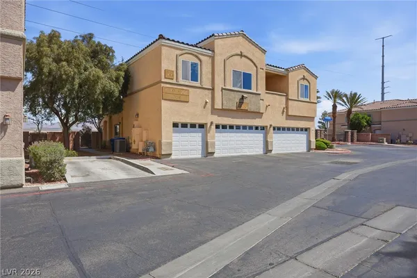 $230,000 | 3936 Smokey Fog Avenue, Unit 201, North Las Vegas, NV 89081