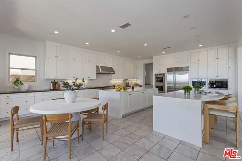 $2,975,000 | 20162 West Cromwell Way, Porter Ranch, CA 91326