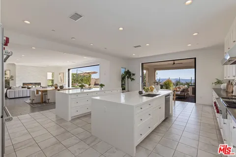 $2,975,000 | 20162 West Cromwell Way, Porter Ranch, CA 91326