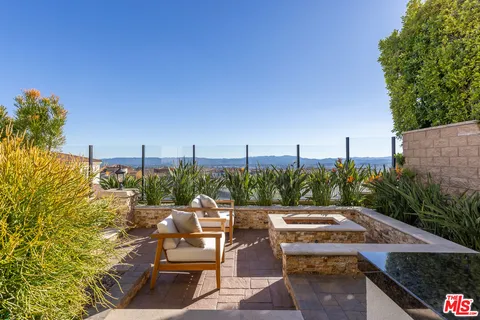 $2,975,000 | 20162 West Cromwell Way, Porter Ranch, CA 91326