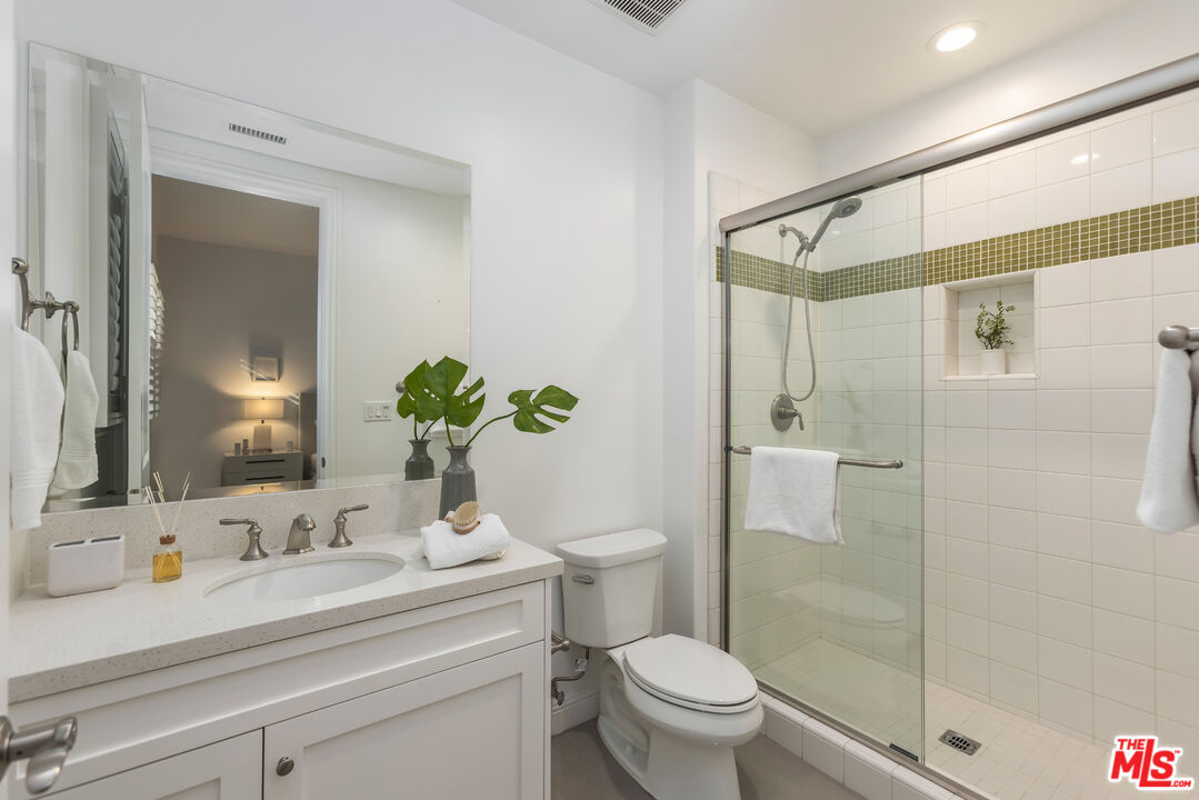 20162 West Cromwell Way Porter Ranch, CA 91326 - Photo 27 of 68