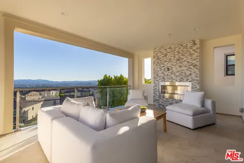 $2,975,000 | 20162 West Cromwell Way, Porter Ranch, CA 91326