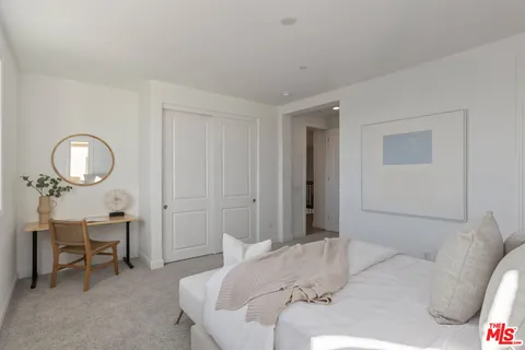 $2,975,000 | 20162 West Cromwell Way, Porter Ranch, CA 91326