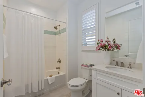 $2,975,000 | 20162 West Cromwell Way, Porter Ranch, CA 91326