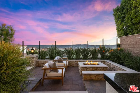 $2,975,000 | 20162 West Cromwell Way, Porter Ranch, CA 91326