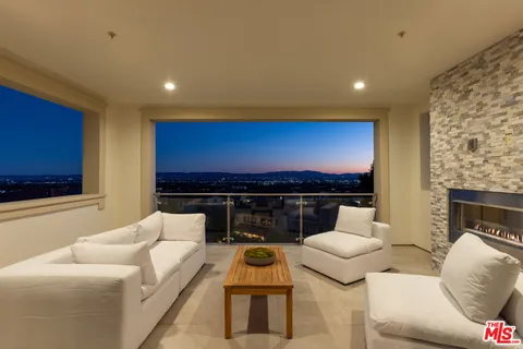 $2,975,000 | 20162 West Cromwell Way, Porter Ranch, CA 91326