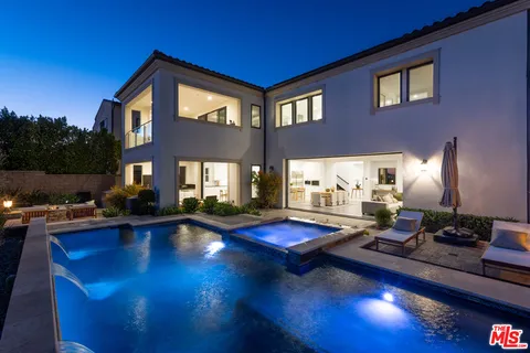 $2,975,000 | 20162 West Cromwell Way, Porter Ranch, CA 91326