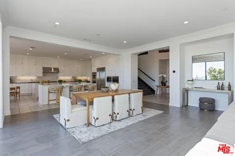 $2,975,000 | 20162 West Cromwell Way, Porter Ranch, CA 91326