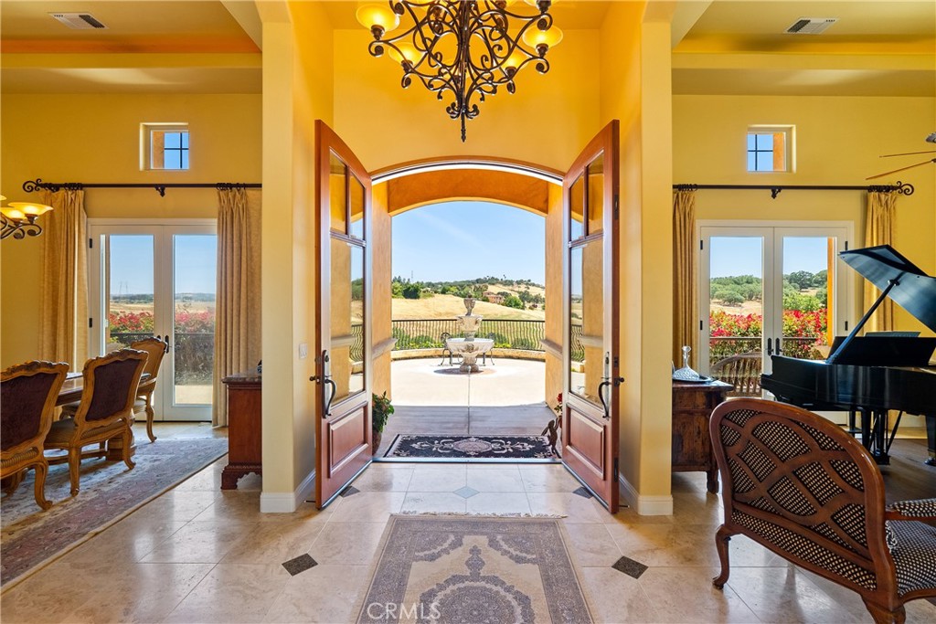 2035 Rancho Caro Road Templeton, CA 93465 - Photo 7 of 30