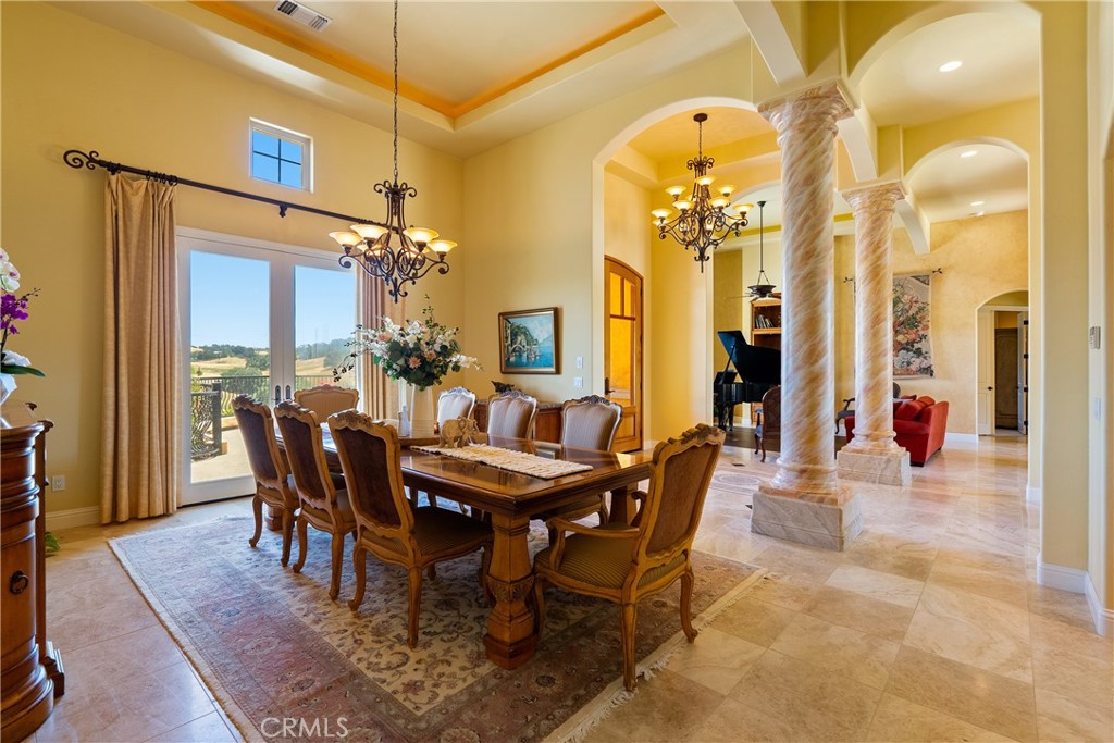2035 Rancho Caro Road Templeton, CA 93465 - Photo 8 of 30