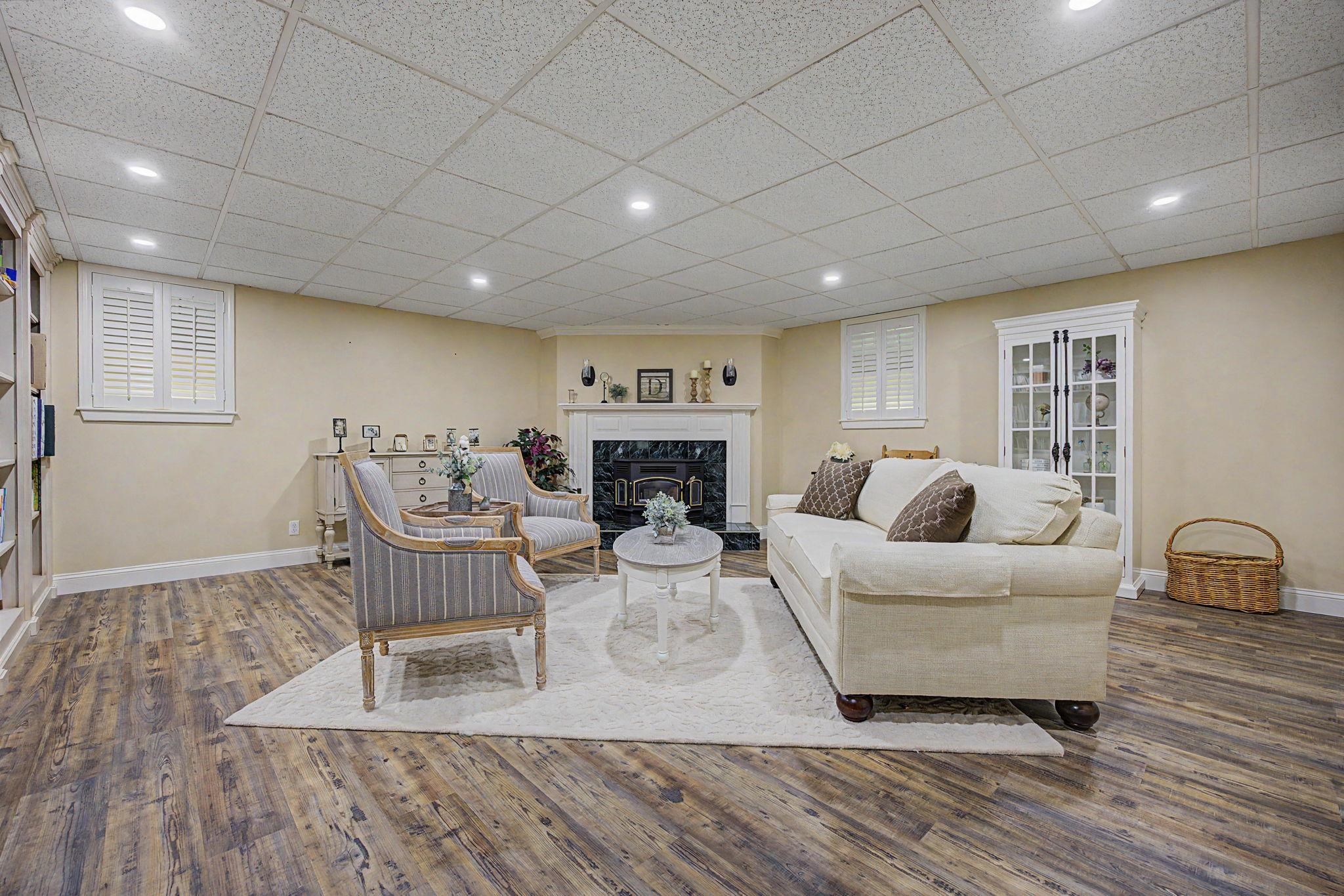 93 Wells Village Road Chester, NH 03036 - Photo 28 of 57