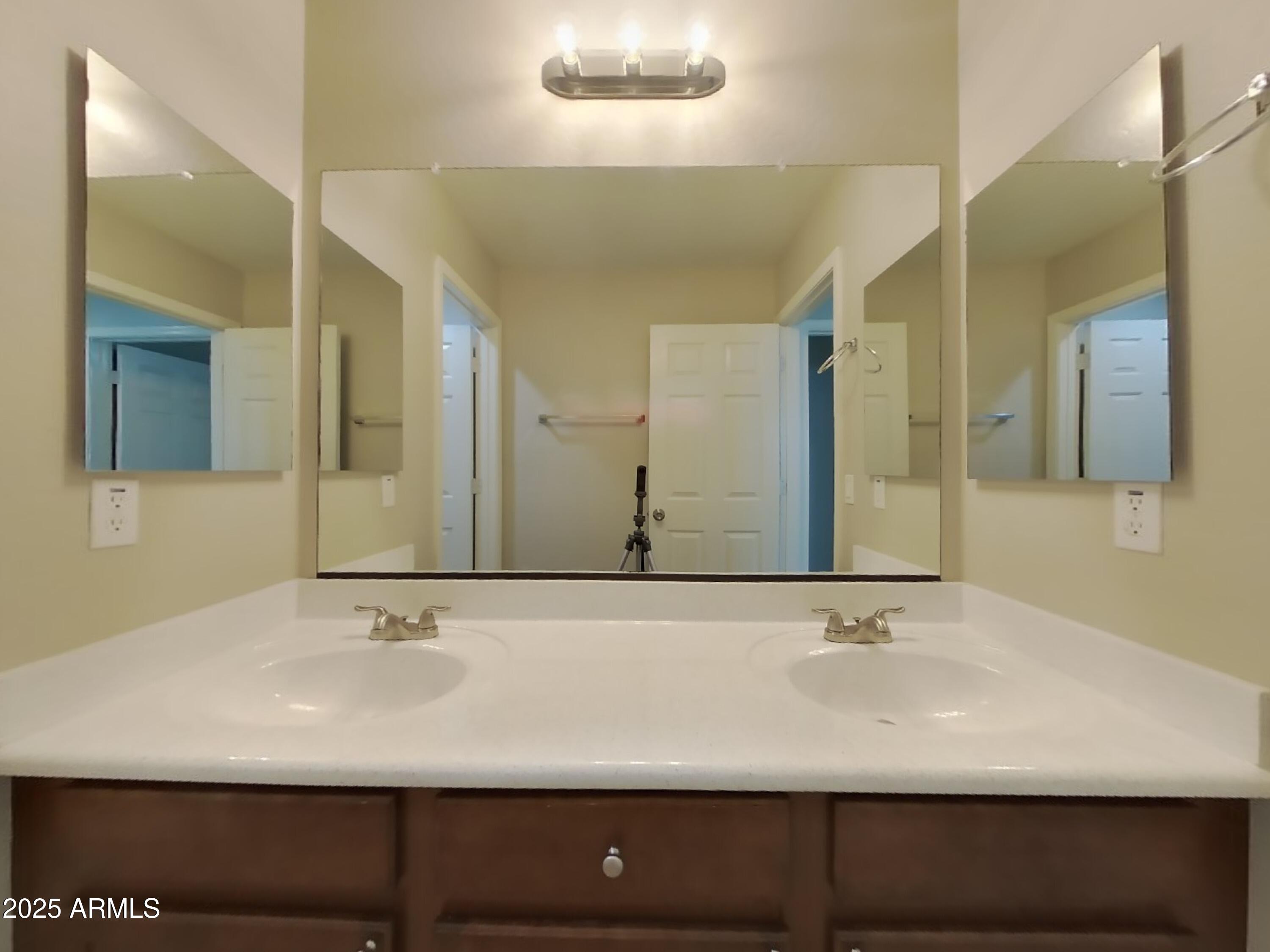 18024 West Post Drive Surprise, AZ 85388 - Photo 15 of 21 14_Image_fSdv79zLto