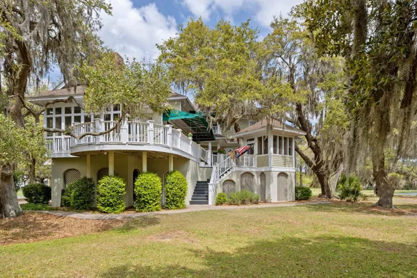 $1,950,000 | 110 Swan Point Road, Georgetown, SC 29440