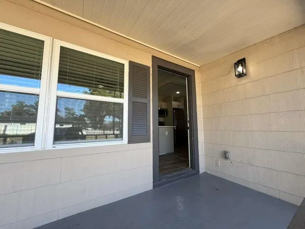 $2,500 | 8701 North Willow Avenue, Tampa, FL 33604