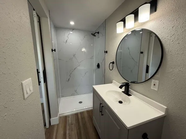 $2,500 | 8701 North Willow Avenue, Tampa, FL 33604