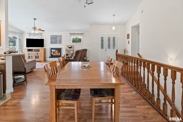 $320,000 | 6458 Bailey Road, Salem, IL 62881