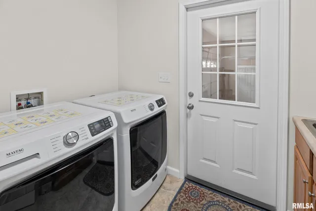 $320,000 | 6458 Bailey Road, Salem, IL 62881