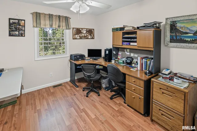 $320,000 | 6458 Bailey Road, Salem, IL 62881