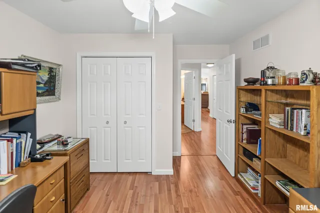 $320,000 | 6458 Bailey Road, Salem, IL 62881