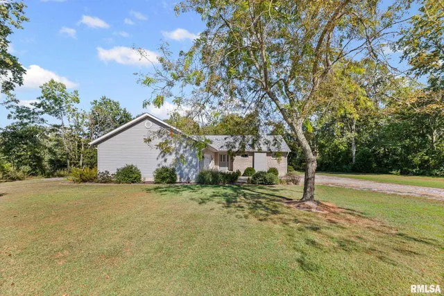 $320,000 | 6458 Bailey Road, Salem, IL 62881