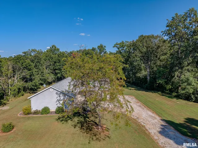 $320,000 | 6458 Bailey Road, Salem, IL 62881