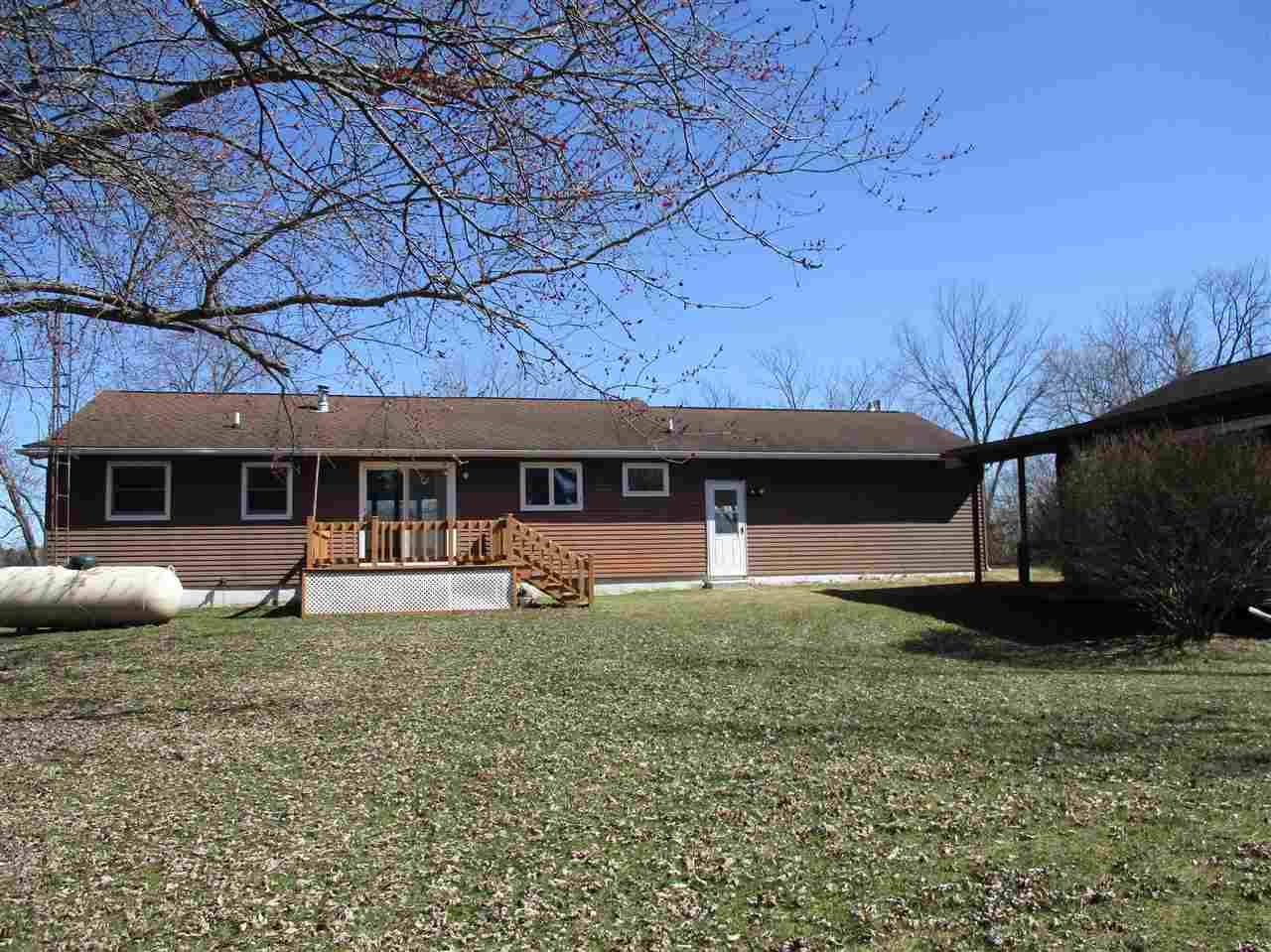 2364 Yerian Road Lennon, MI 48449 - Photo 4 of 35 50068463-3.JPG