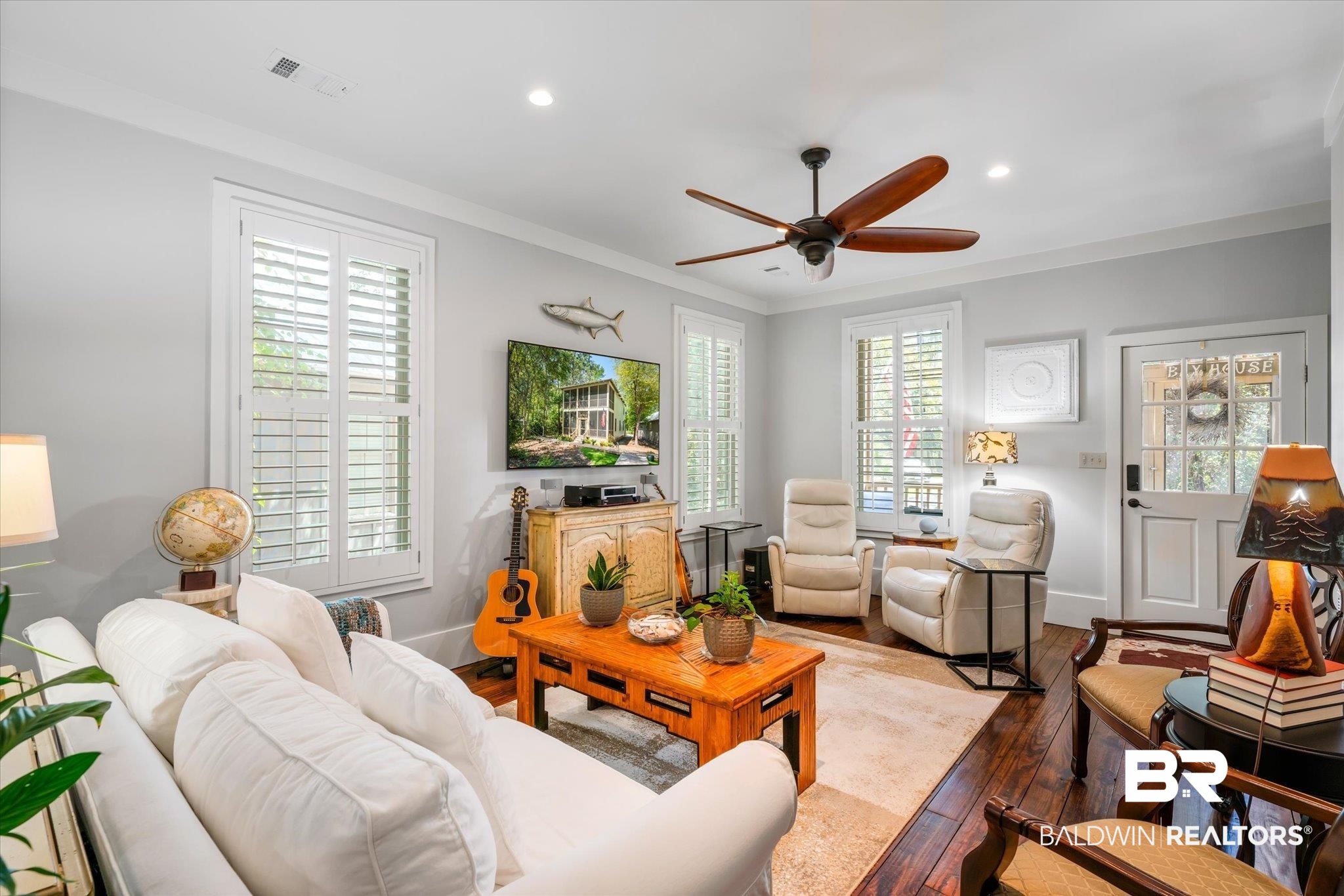 25773 Canal Road, Unit 27 Orange Beach, AL 36561 - Photo 8 of 50 Large Living Room