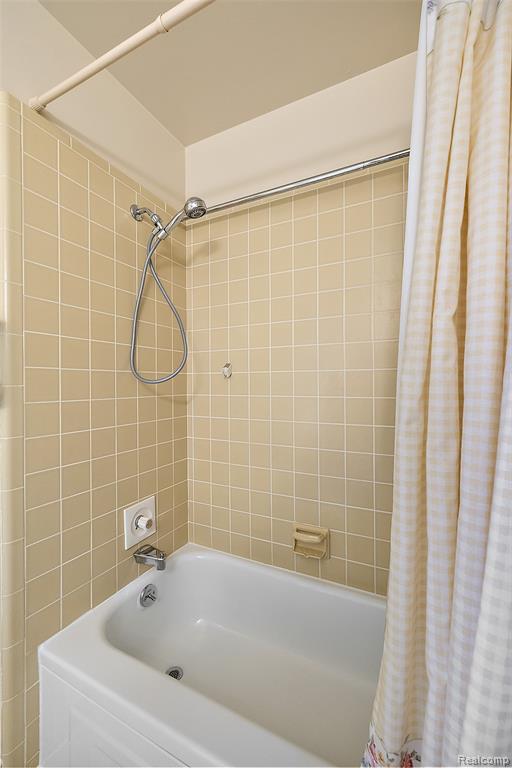 23243 Farmington Road Farmington, MI 48336 - Photo 29 of 40 Gallery Image 29