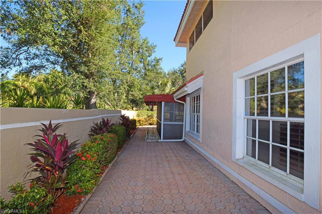 107 Napa Ridge Way Naples, FL 34119 - Photo 23 of 26