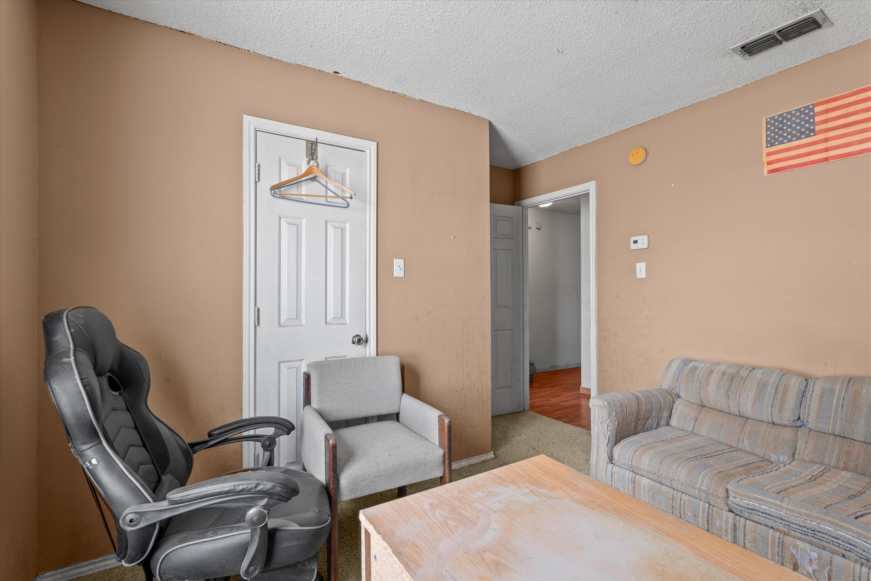 1605 Corpus Avenue Wolfforth, TX 79382 - Photo 13 of 20 a living room with furniture