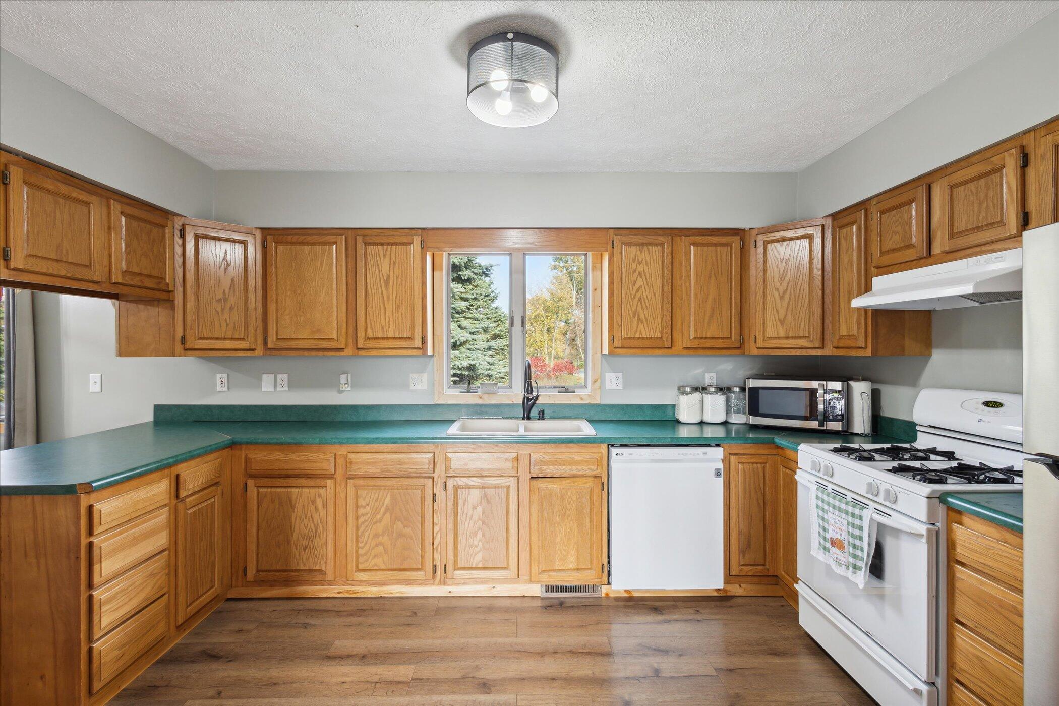 2413 West County Farm Road Sheridan, MI 48884 - Photo 18 of 45 18-2413-W-County-Farm-Rd-Sheridan-MI-488