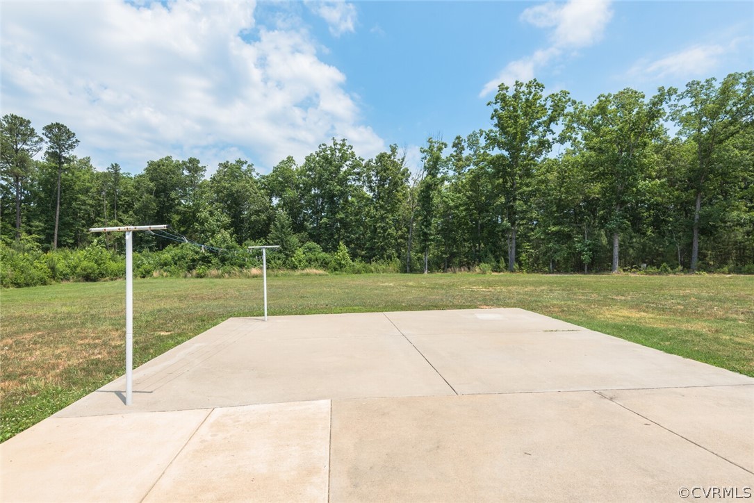 2070 Genito Road Moseley, VA 23120 - Photo 25 of 44 a view of a park with large trees