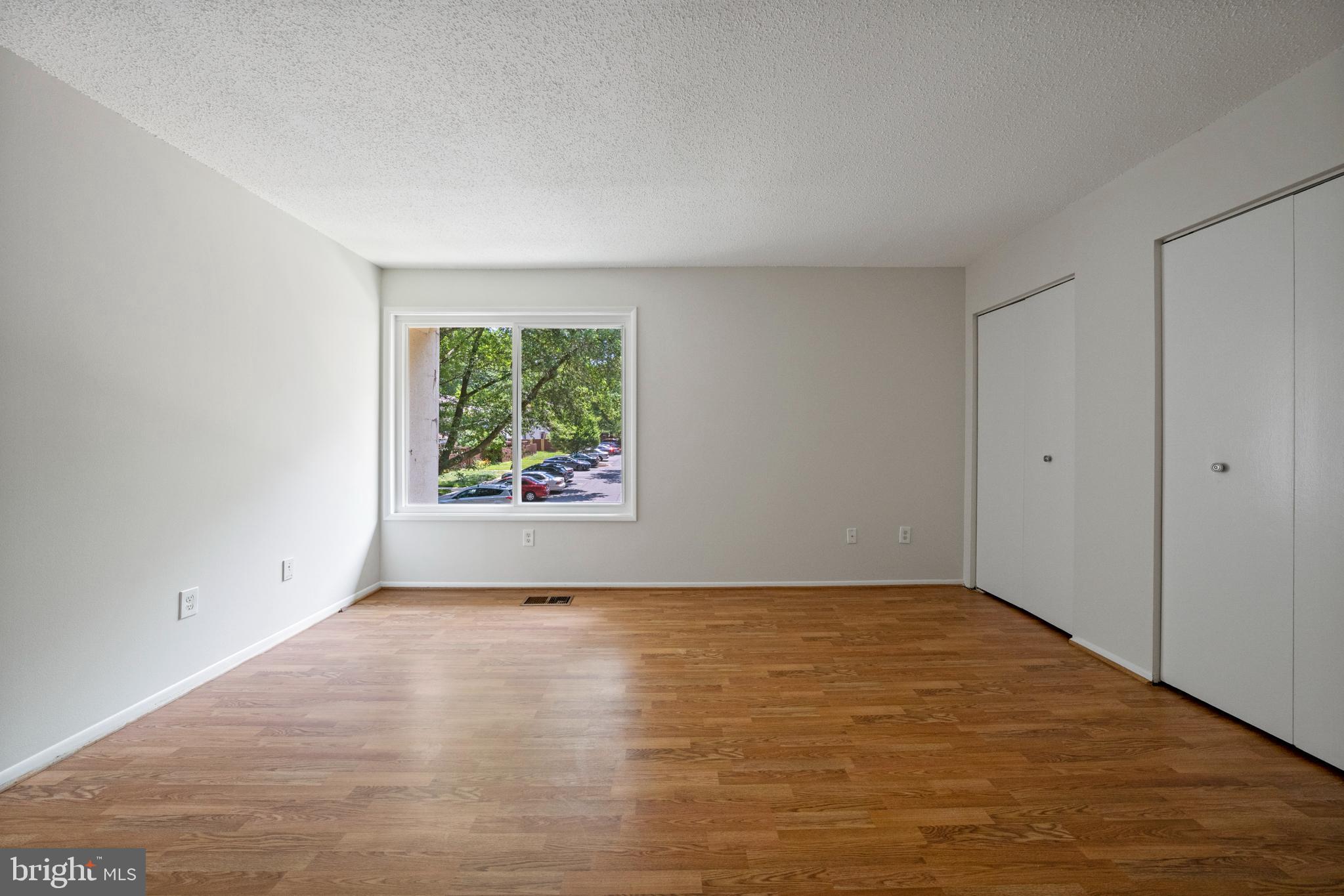 2346 Southgate Square Reston, VA 20191 - Photo 21 of 43 Primary bedroom