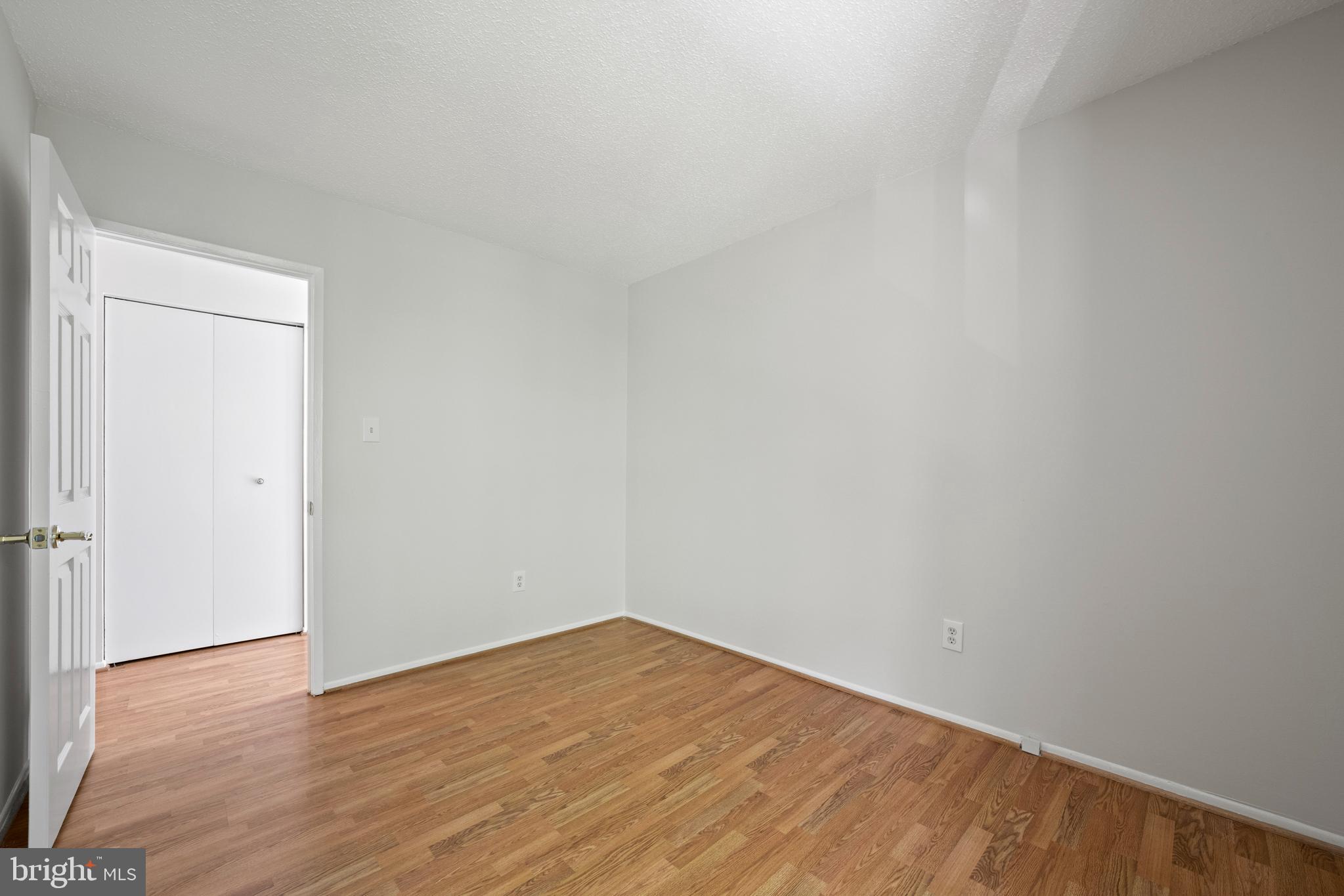2346 Southgate Square Reston, VA 20191 - Photo 32 of 43