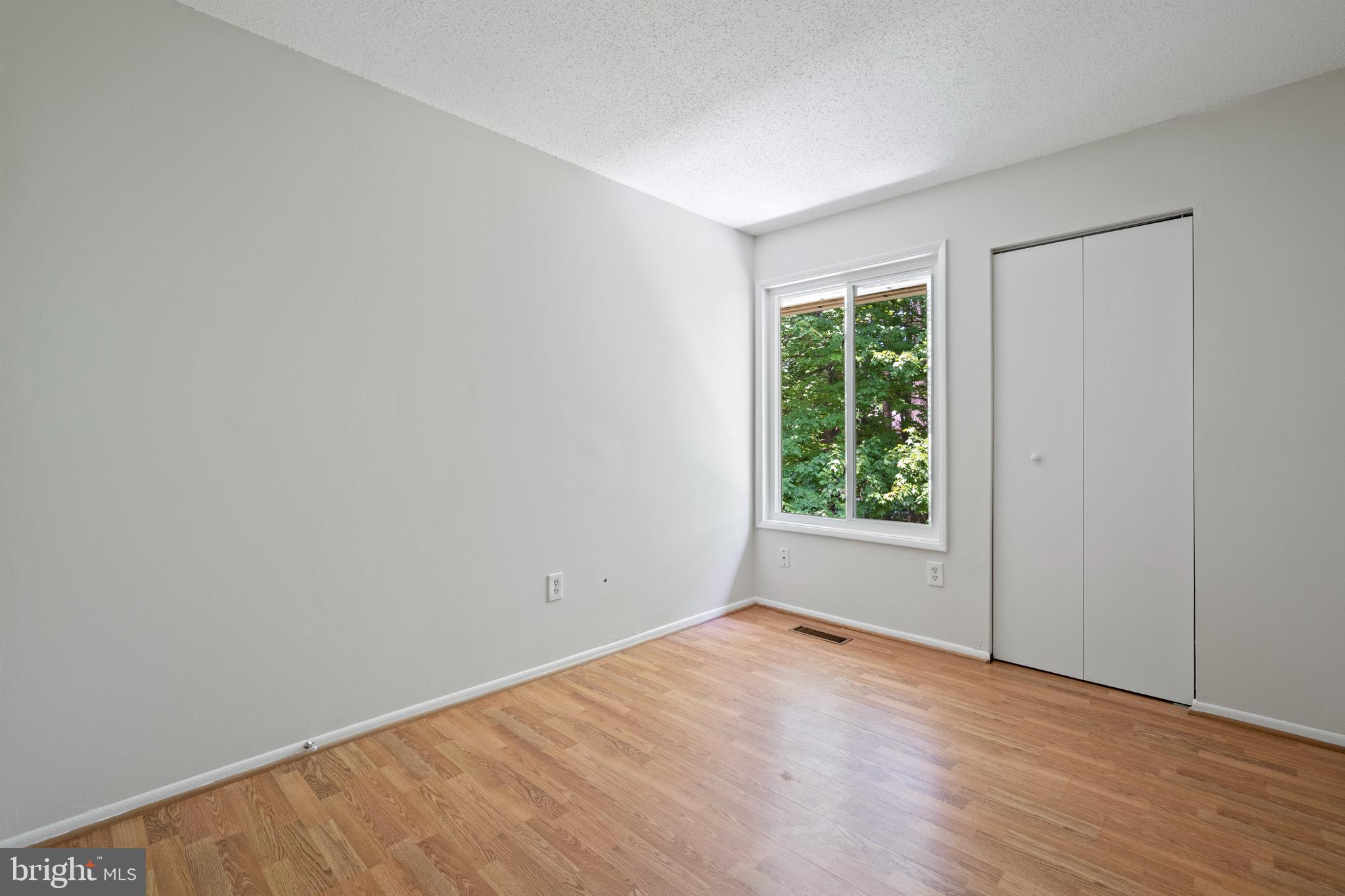 2346 Southgate Square Reston, VA 20191 - Photo 34 of 43