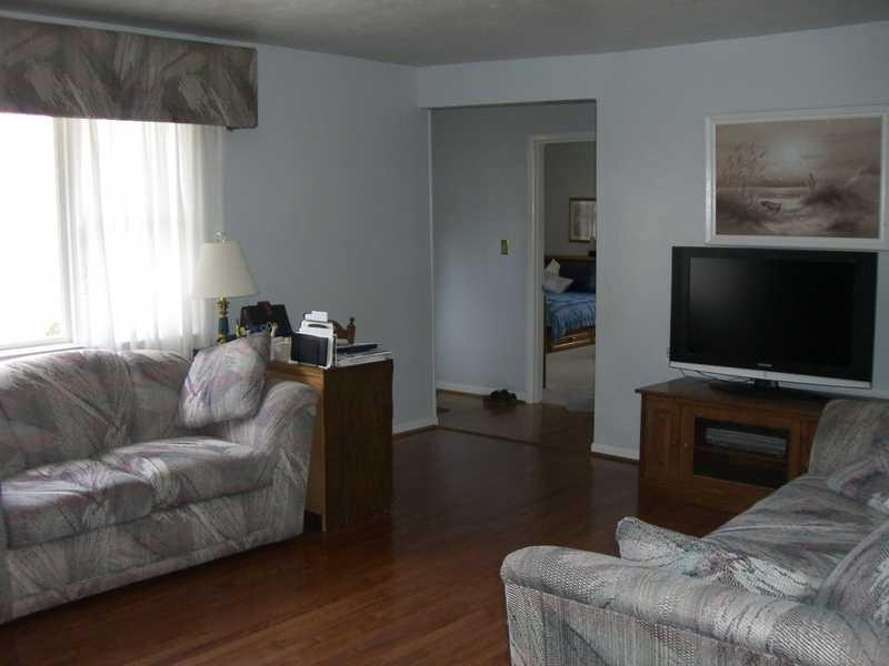 110 Yankee Ridge Road Mercer, PA 16137 - Photo 14 of 16 Living Room.