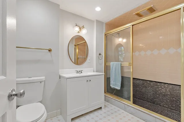 $2,097,000 | 2 Partridge Hill Road, Dover, MA 02030