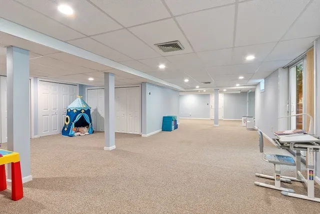 $2,097,000 | 2 Partridge Hill Road, Dover, MA 02030