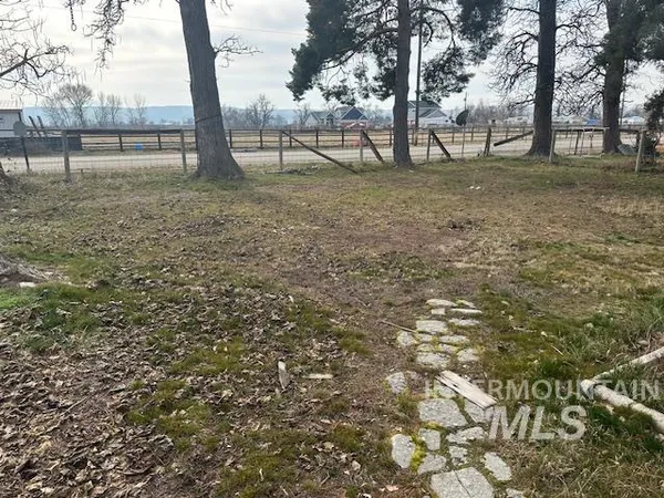 $175,000 | 8401 West Idaho Boulevard, Letha, ID 83636