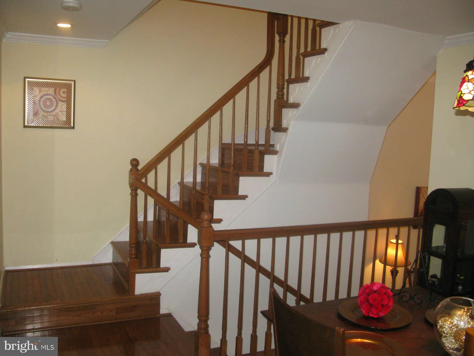 2355 Horseferry Court Reston, VA 20191 - Photo 11 of 28 Staircase