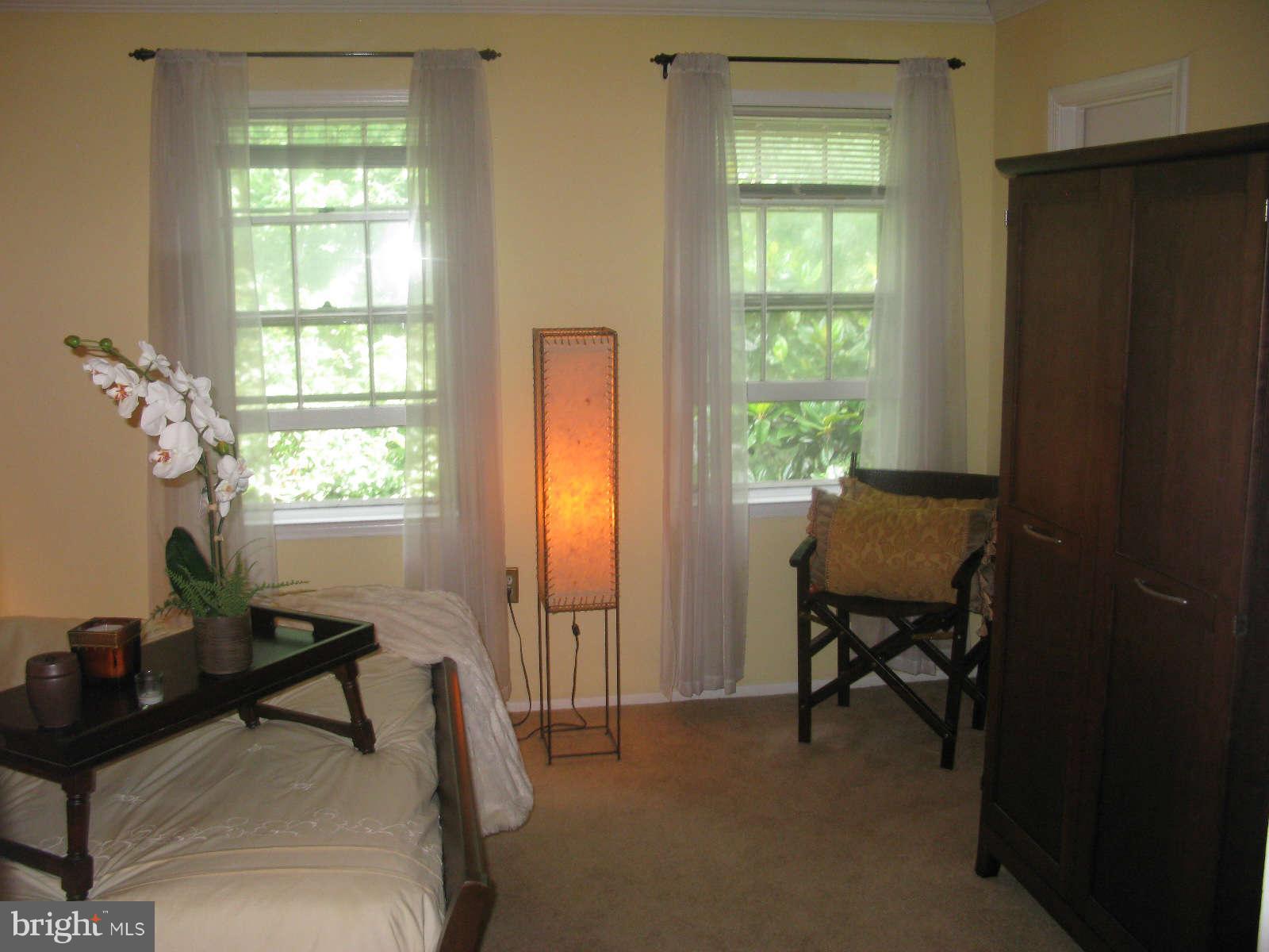 2355 Horseferry Court Reston, VA 20191 - Photo 14 of 28 Master bedroom