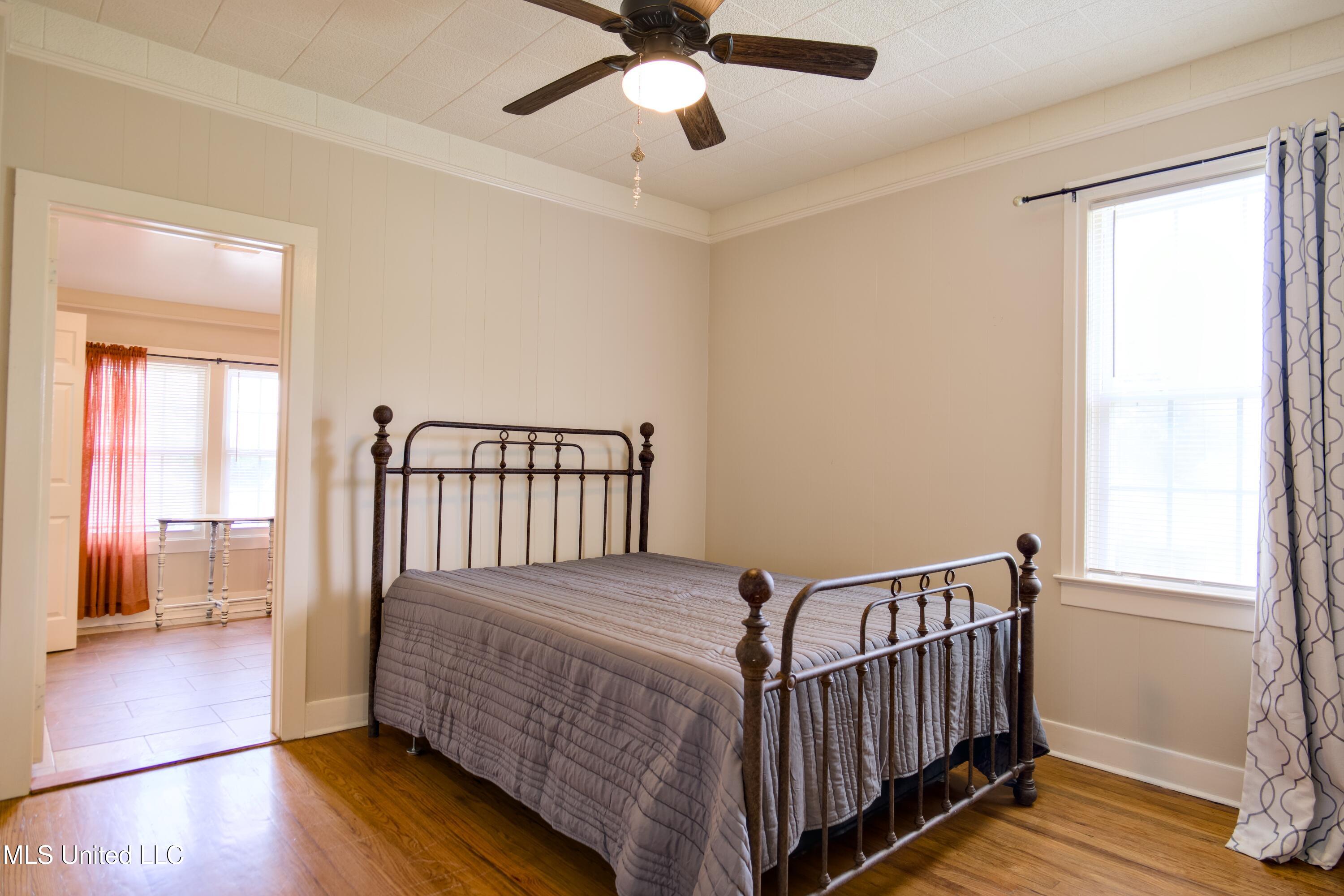 392 Ashburn Street Natchez, MS 39120 - Photo 12 of 29 P1190523