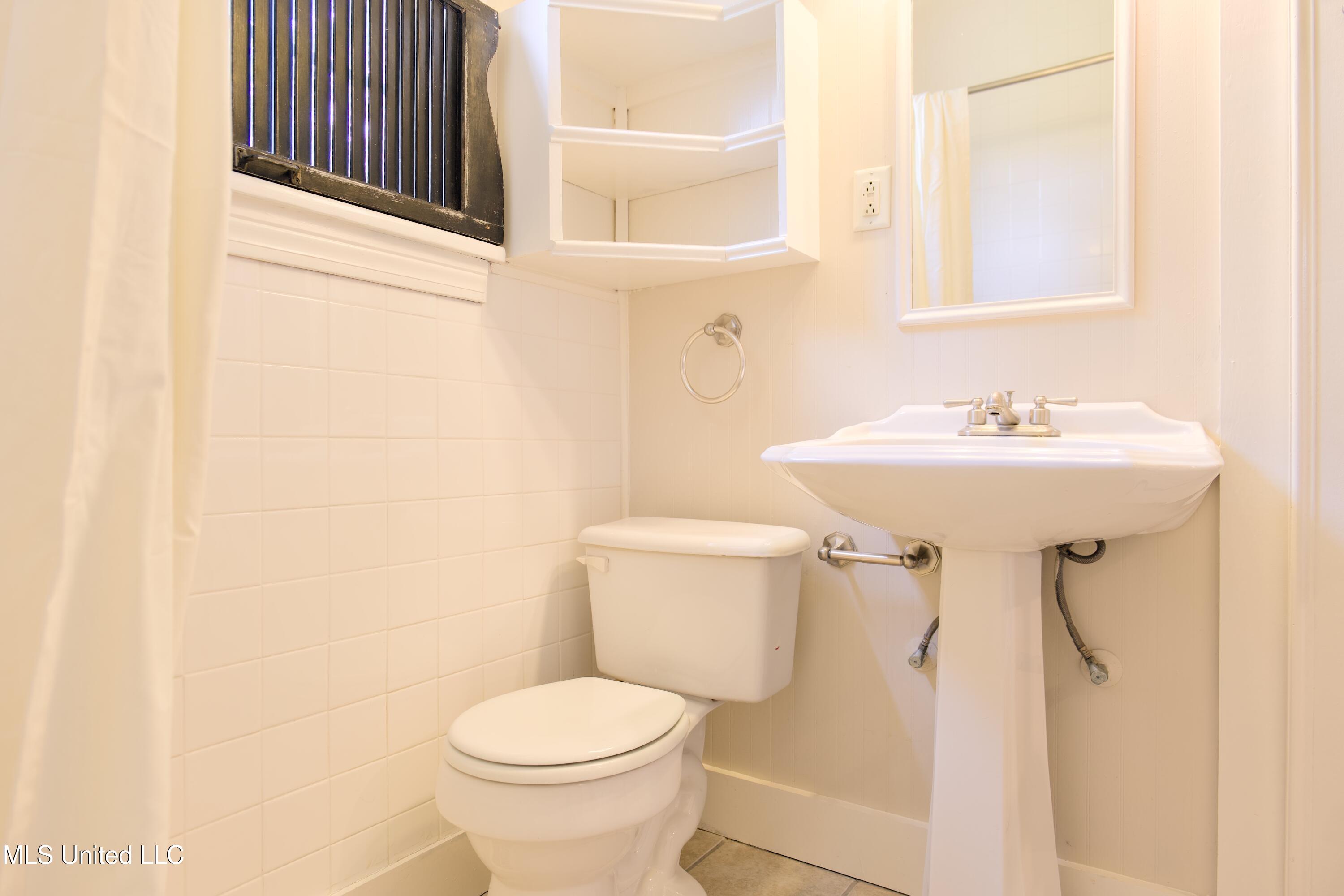 392 Ashburn Street Natchez, MS 39120 - Photo 18 of 29 P1190509