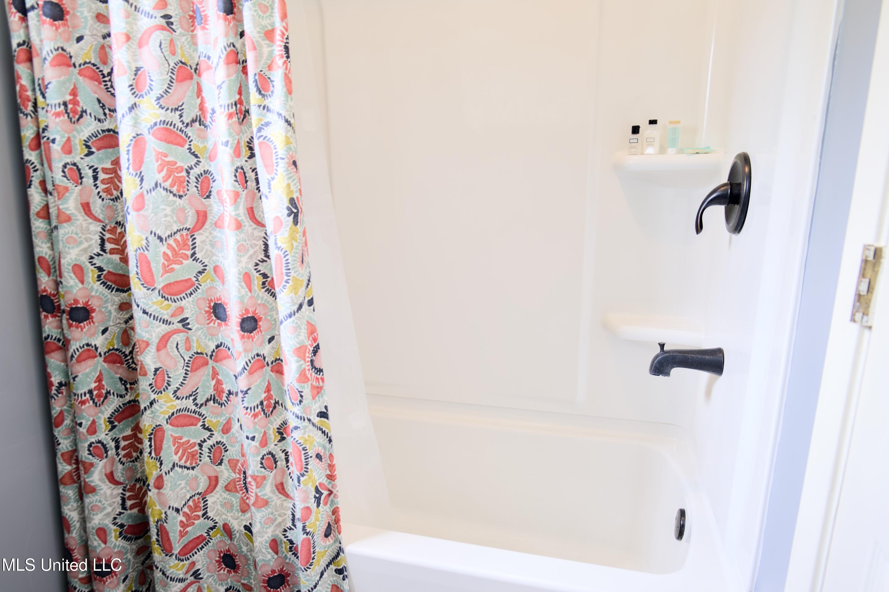 392 Ashburn Street Natchez, MS 39120 - Photo 27 of 29 P1190593