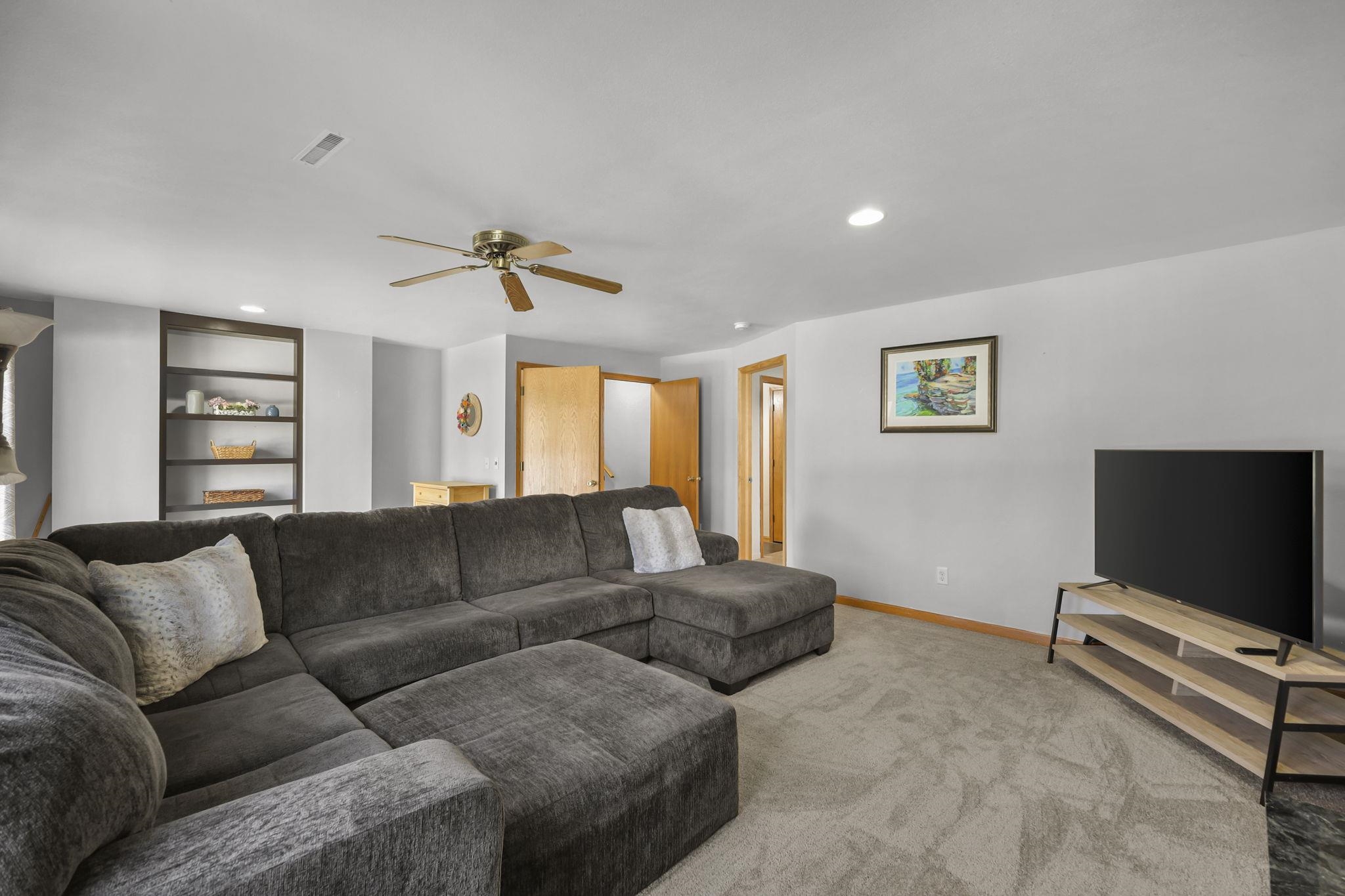 6318 7 Pines Avenue Madison, WI 53718 - Photo 23 of 39