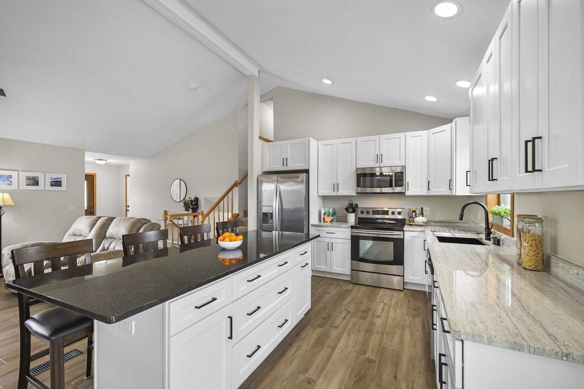 6318 7 Pines Avenue Madison, WI 53718 - Photo 7 of 39