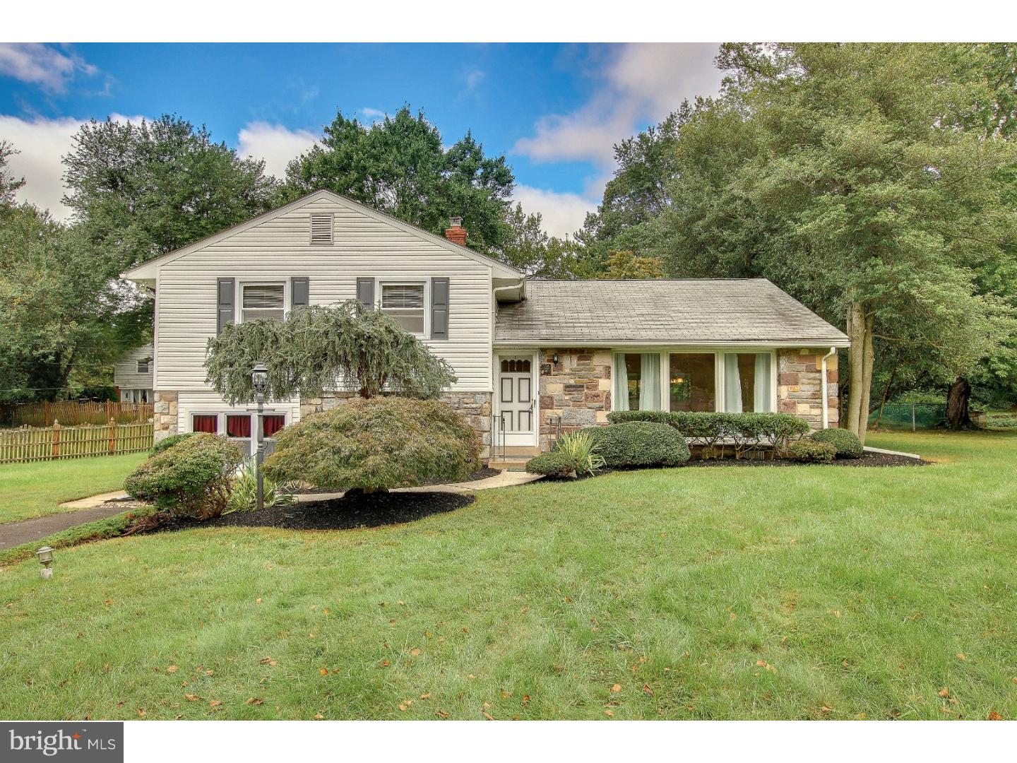 641 Linton Road Huntingdon Valley, PA 19006 - Photo 1 of 25 Exterior Front