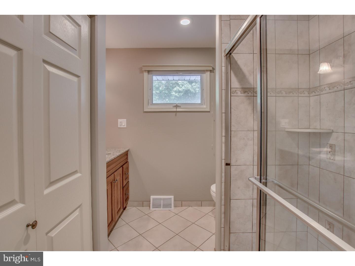 641 Linton Road Huntingdon Valley, PA 19006 - Photo 15 of 25 Master Bathroom