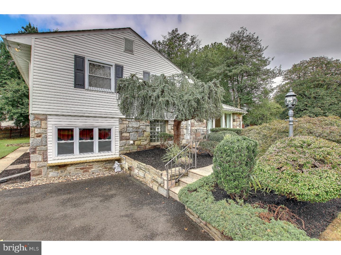 641 Linton Road Huntingdon Valley, PA 19006 - Photo 3 of 25 Exterior Front