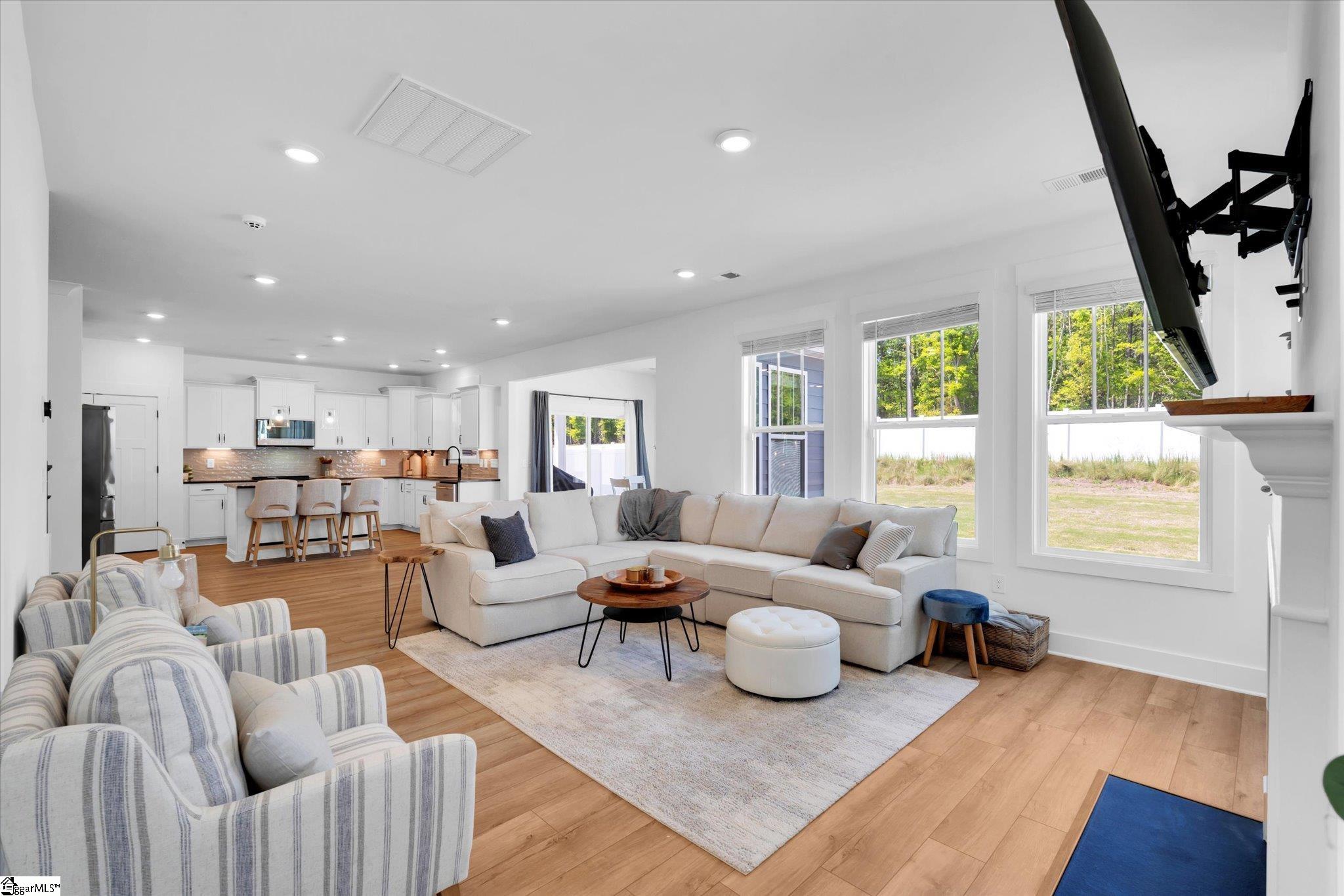 102 Moorish Circle Fountain Inn, SC 29644 - Photo 4 of 35